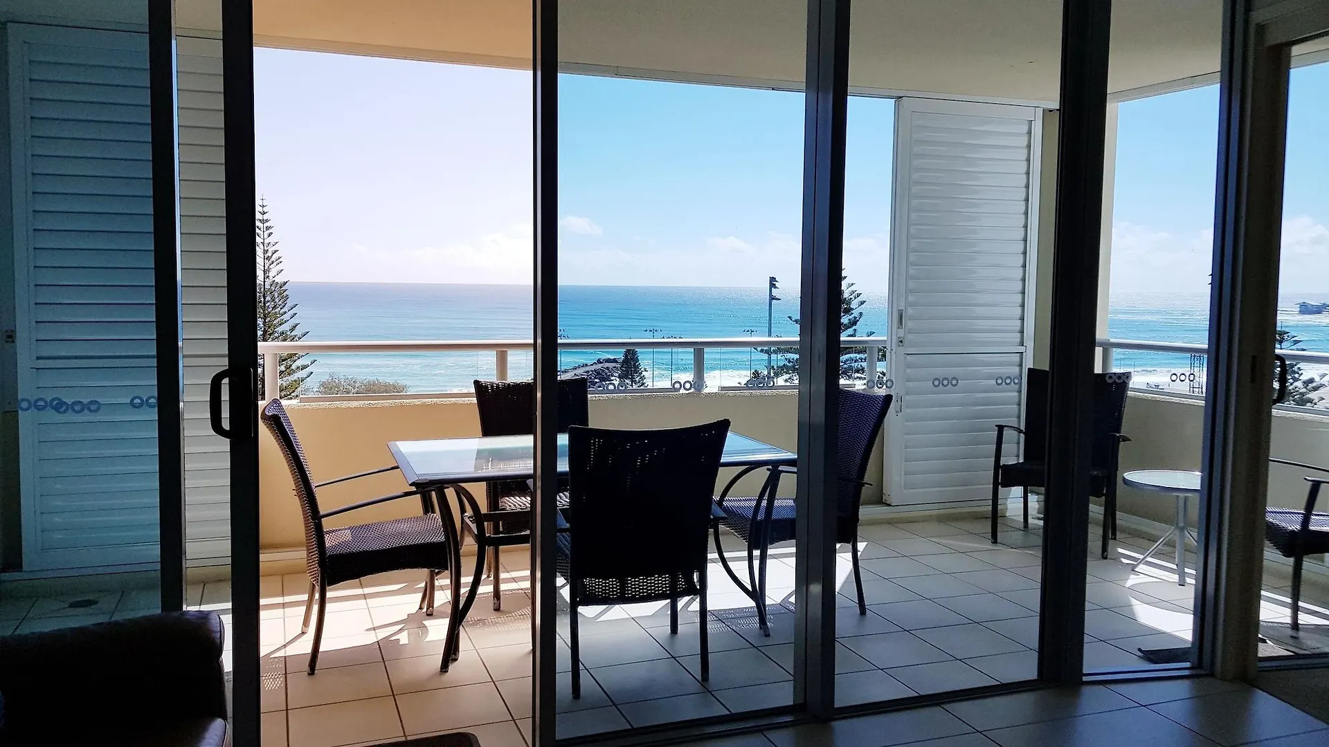 Blue C Coolangatta Aparthotel 4*,
