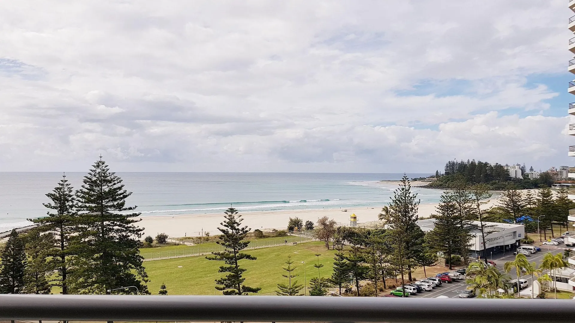Blue C Coolangatta Aparthotel 4*,