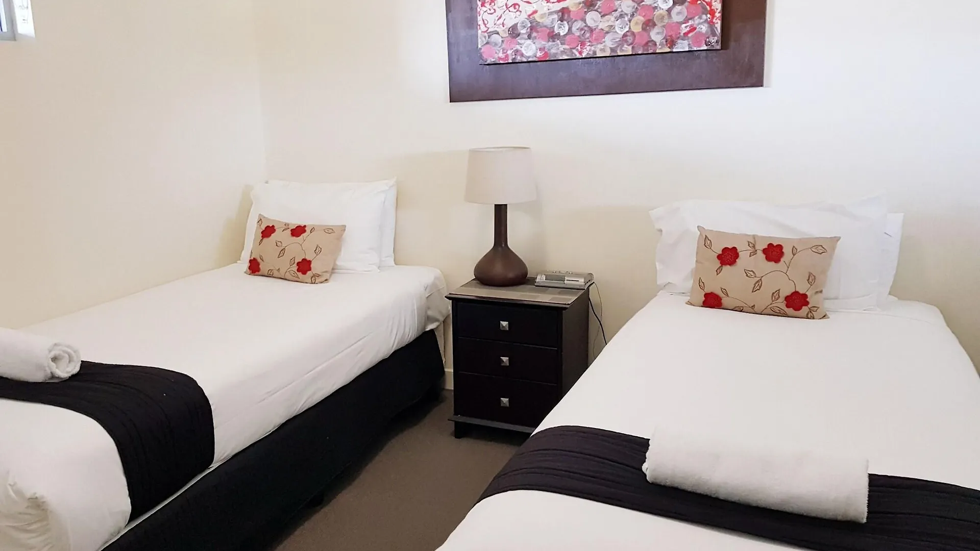 Blue C Coolangatta Aparthotel 4*,