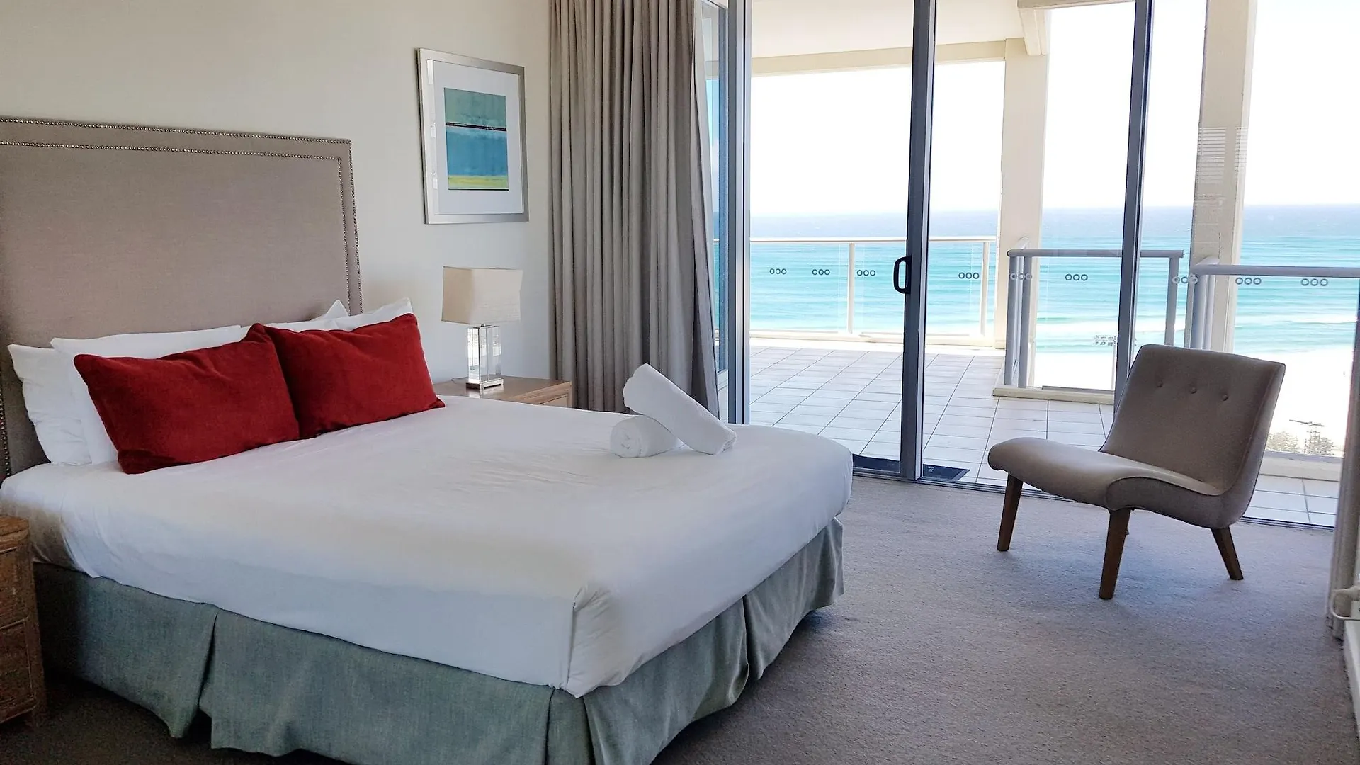 Blue C Coolangatta Aparthotel 4*,  Australia
