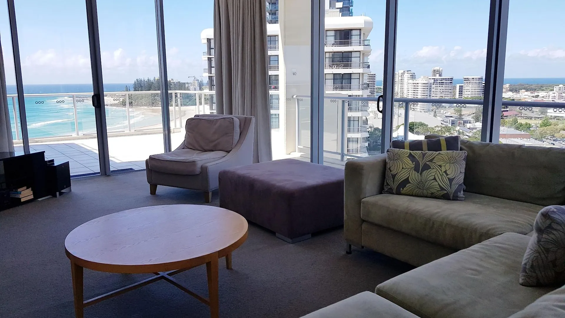 ****  Blue C Coolangatta Aparthotel Australia